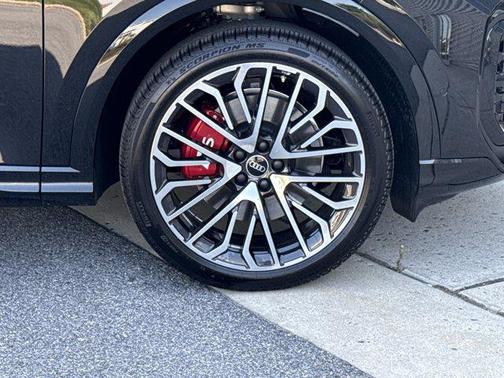 2025 Audi SQ5 3.0T Premium Plus