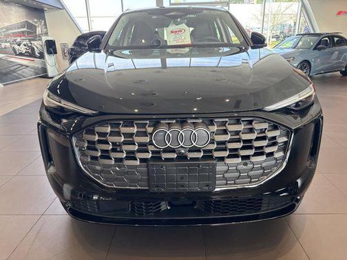 2025 Audi Q5 Premium Plus