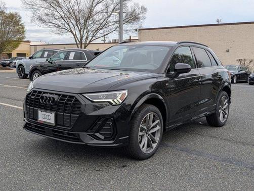 2025 Audi Q3 Premium 45 TFSI S line quattro Tiptronic
