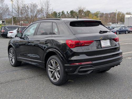 2025 Audi Q3 Premium 45 TFSI S line quattro Tiptronic