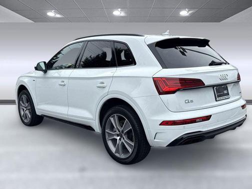 2025 Audi Q5 Premium 45 TFSI S line quattro