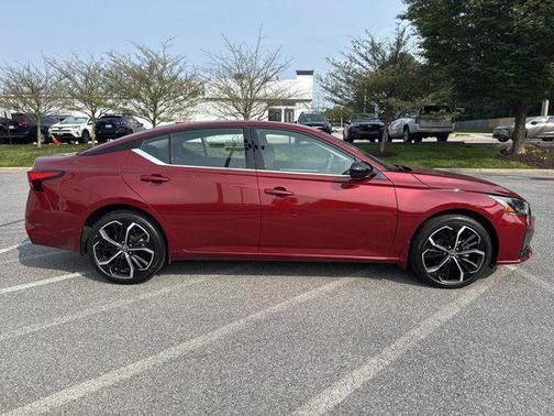 2024 Nissan Altima SR Intelligent AWD