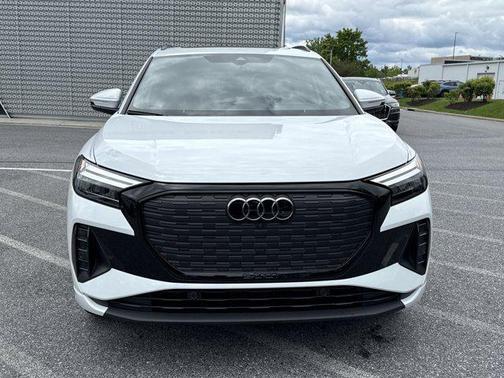 2025 Audi Q4 e-tron Premium 45 quattro