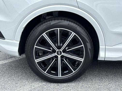 2025 Audi Q4 e-tron Premium 45 quattro