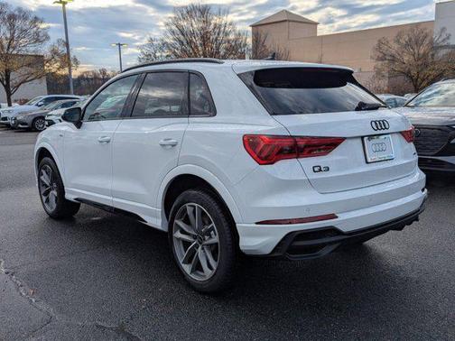2025 Audi Q3 Premium 45 TFSI S line quattro Tiptronic