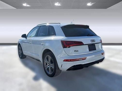 2025 Audi Q5 Premium 45 TFSI S line quattro