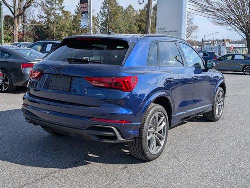 2025 Audi Q3 Premium 45 TFSI S line quattro Tiptronic