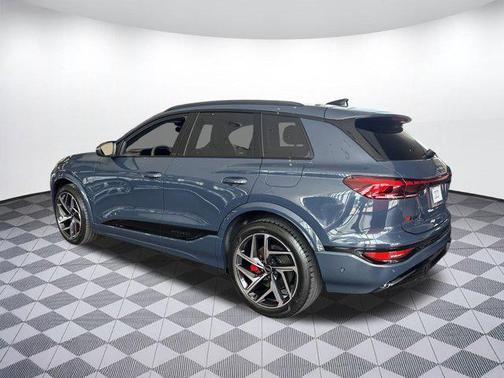 2025 Audi SQ6 e-tron Prestige quattro
