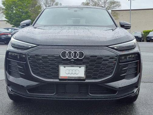 2025 Audi Q6 e-tron Premium Plus quattro