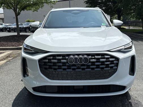 2025 Audi Q5 Premium Plus