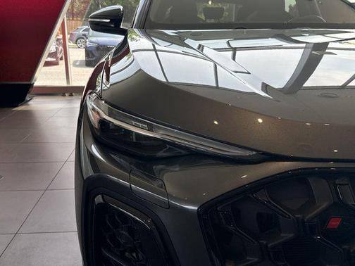 2025 Audi SQ5 3.0T Premium Plus