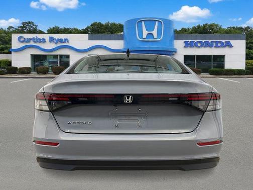 Urban Gray Pearl 2026 Honda Accord SE