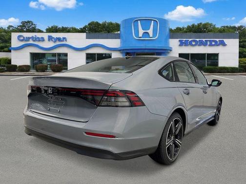 Urban Gray Pearl 2026 Honda Accord SE