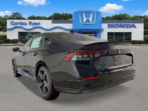 Crystal Black Pearl 2026 Honda Accord Hybrid Sport