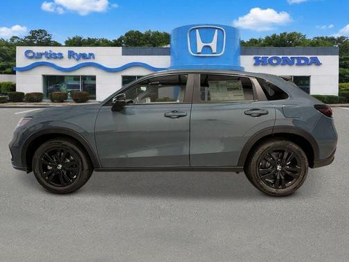 Nordic Forest Pearl 2027 Honda HR-V Sport