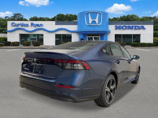 Canyon River Blue Metallic 2026 Honda Accord SE