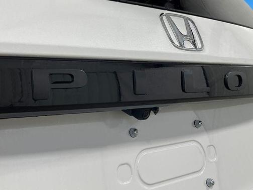 Platinum White 2025 Honda Pilot EX-L
