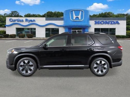 Crystal Black Pearl 2026 Honda Pilot Elite
