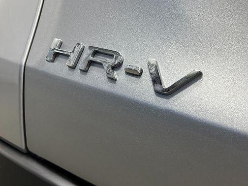 Solar Silver Metallic 2027 Honda HR-V LX