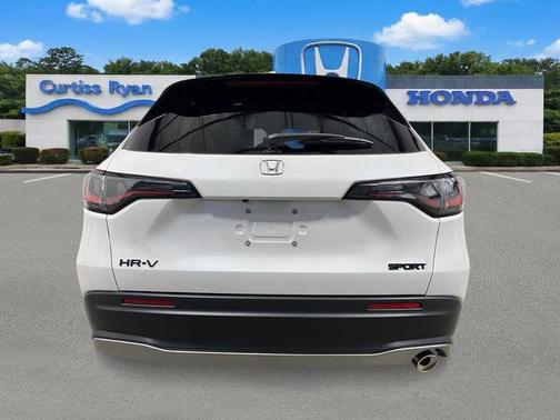 Platinum White Pearl 2027 Honda HR-V Sport