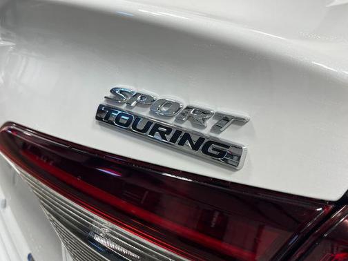 Platinum White Pearl 2026 Honda Civic Hybrid Sport Touring