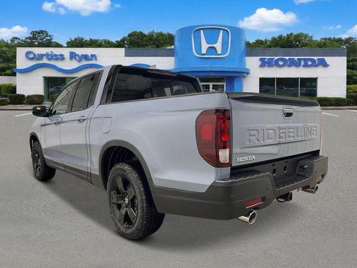 Sonic Gray Pearl 2026 Honda Ridgeline Black
