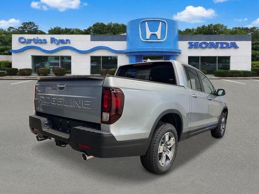 Solar Silver Metallic 2026 Honda Ridgeline RTL