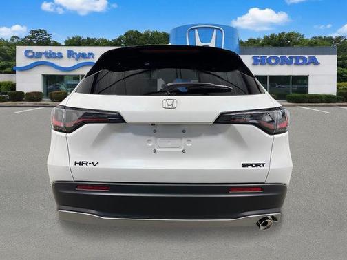 Platinum White Pearl 2026 Honda HR-V AWD Sport
