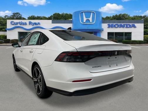 Platinum White Pearl 2026 Honda Accord SE