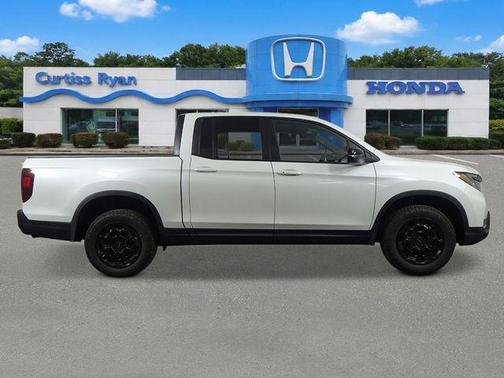 Platinum White Pearl 2026 Honda Ridgeline TrailSport+