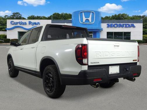 Platinum White Pearl 2026 Honda Ridgeline TrailSport+