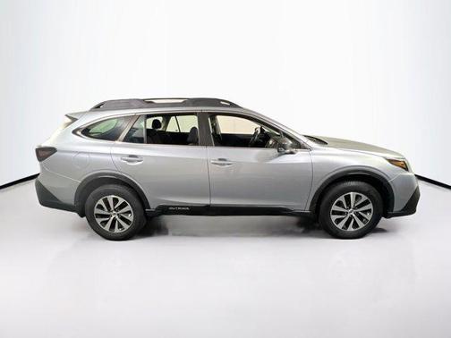 2021 Subaru Outback Base
