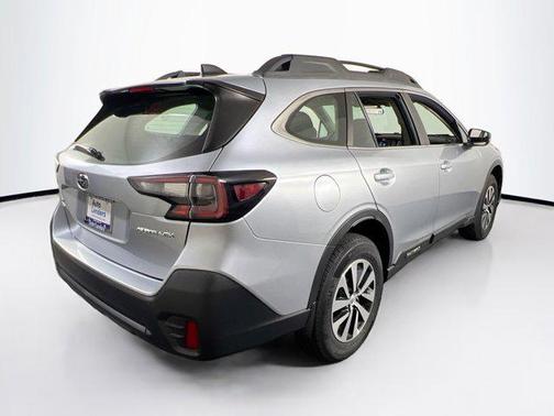 2021 Subaru Outback Base