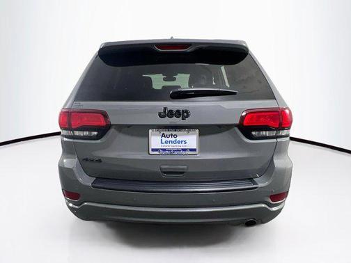 2022 Jeep Grand Cherokee Laredo