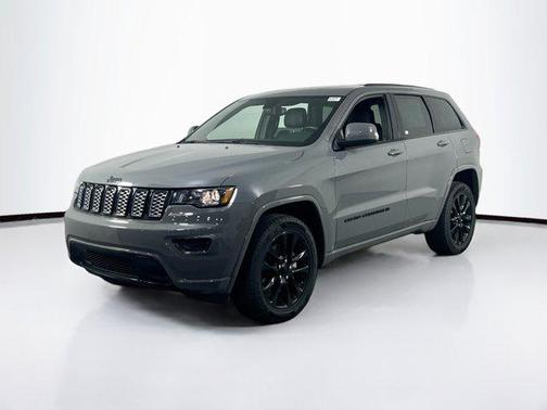 2022 Jeep Grand Cherokee Laredo
