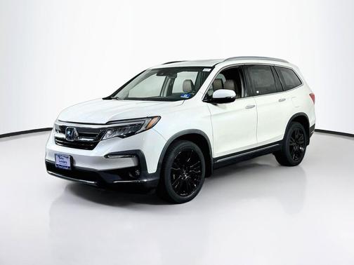 White Diamond Pearl 2019 Honda Pilot Touring 8-Passenger