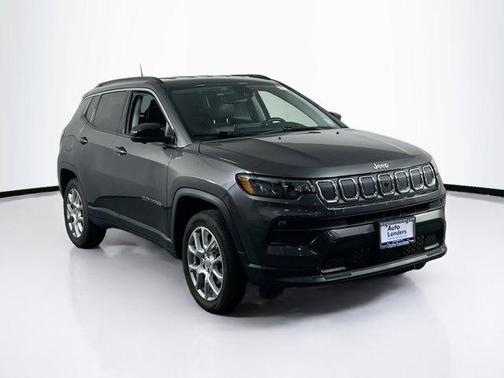 2022 Jeep Compass Latitude Lux