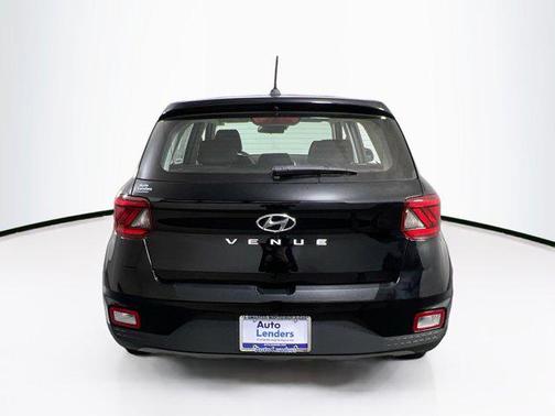 2023 Hyundai VENUE SE