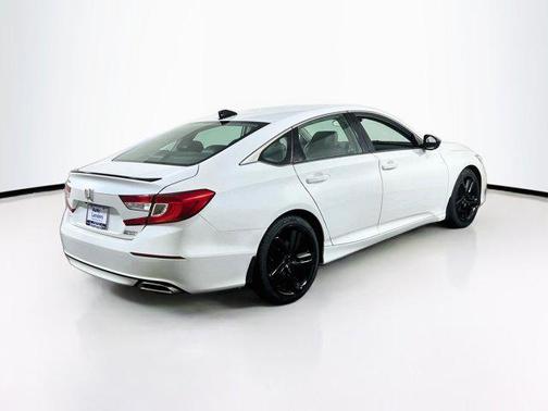 Platinum White Pearl 2022 Honda Accord Sport SE 1.5T