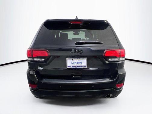 2022 Jeep Grand Cherokee Laredo