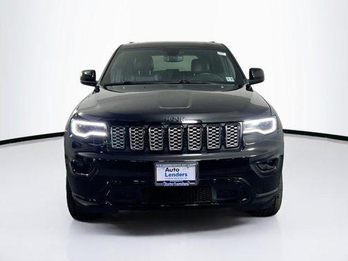 2022 Jeep Grand Cherokee Laredo