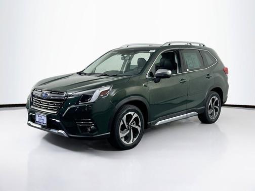Cascade Green Silica 2023 Subaru Forester Touring