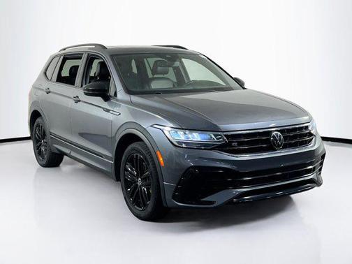 2022 Volkswagen Tiguan 2.0T SE R-Line Black 4MOTION
