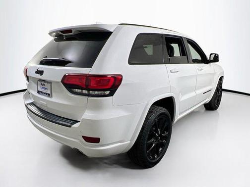 2021 Jeep Grand Cherokee Laredo