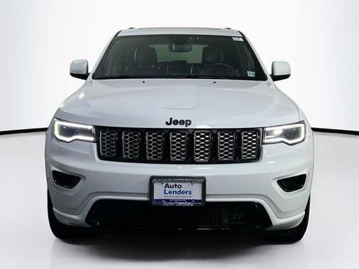 2022 Jeep Grand Cherokee Laredo