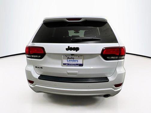 2022 Jeep Grand Cherokee Laredo