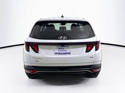 2023 Hyundai TUCSON SE