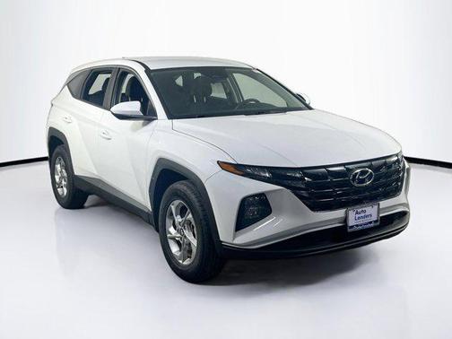 2023 Hyundai TUCSON SE