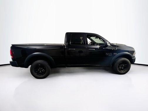 Diamond Black Crystal Pearlcoat 2022 RAM 1500 Classic Warlock Quad Cab 4x4 6'4' Box