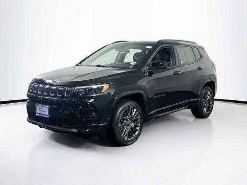 Diamond Black Crystal Pearlcoat 2022 Jeep Compass High Altitude
